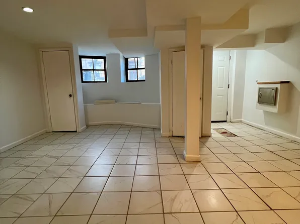 136 Moffat Street image 1 of 16