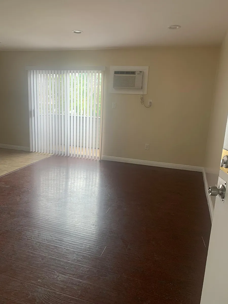 Building Photo - 12107 El Dorado Ave #25