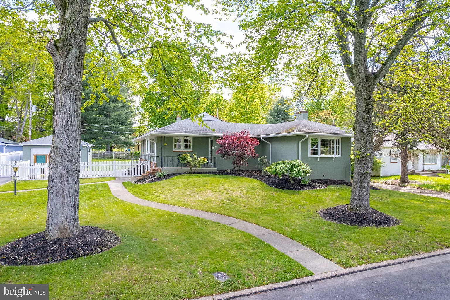 1507 W Bensalem Ave photo 1