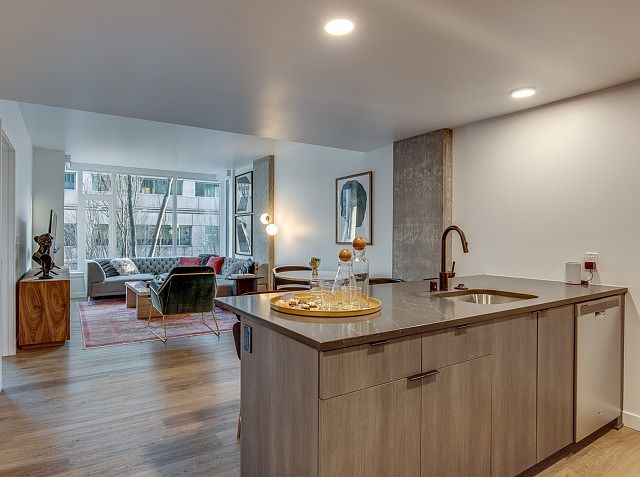 1st image of 1001 Minor Ave #1031637