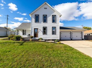 216 N Willow St, Belle Plaine, MN 56011