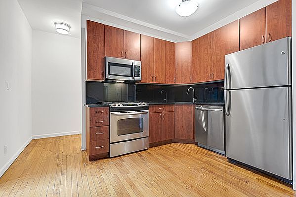 1st image of 121 Madison Ave APT 6A