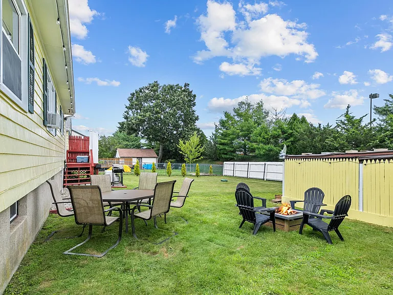 7 Casey Dr — Photo 31