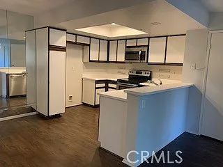 158 S Cross Creek Rd #D — Photo 6