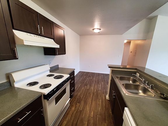 4th image of 705 North St #542