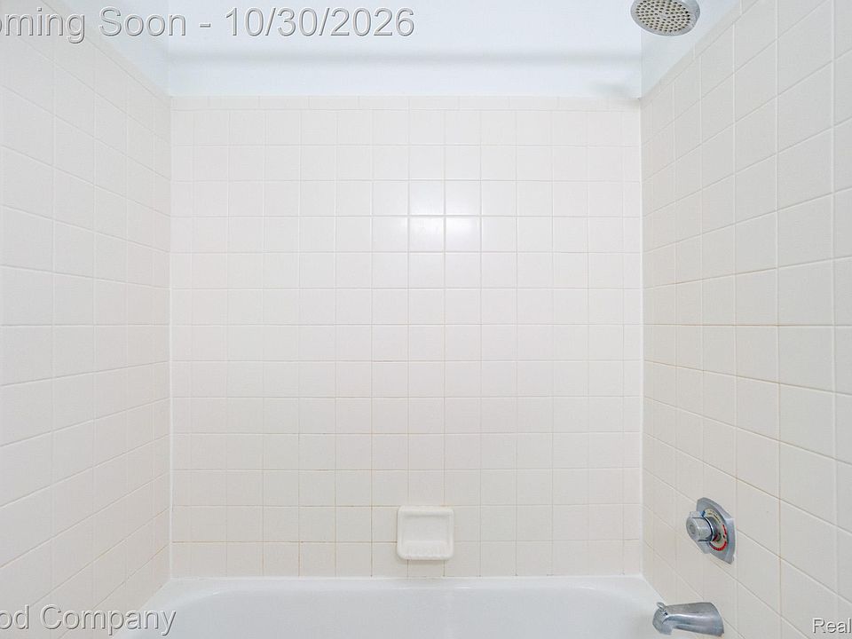 1322 S Main St, photo 30