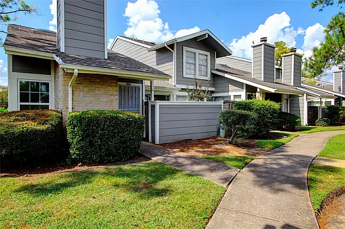 12220 Coppertree Ln Photo 1