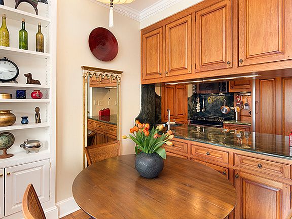 3rd image of 101 W 79th St APT 2C