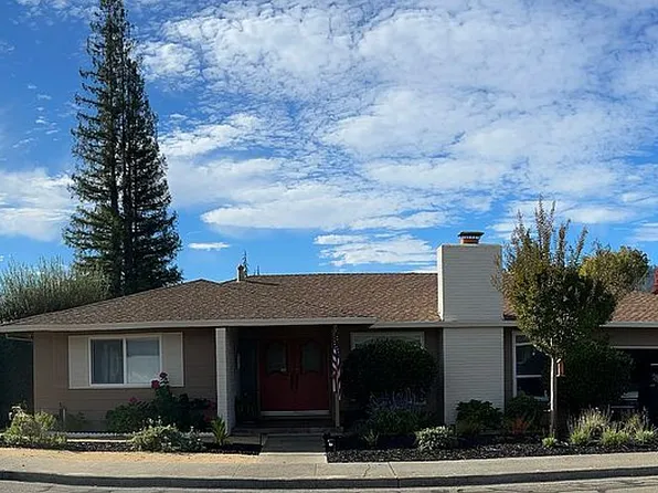 7136 Oak Leaf Dr, Santa Rosa, CA 95409