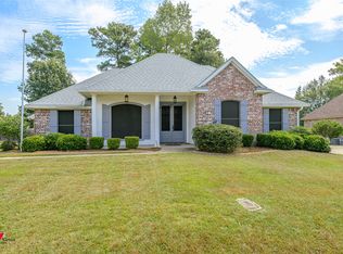 1833 Sparrow Rdg, Haughton, LA 71037