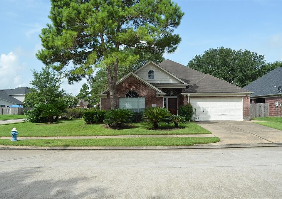 1st image of 14403 Pelican Marsh Dr