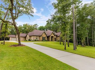 9509 Longmire Oaks Dr, Conroe, TX 77304