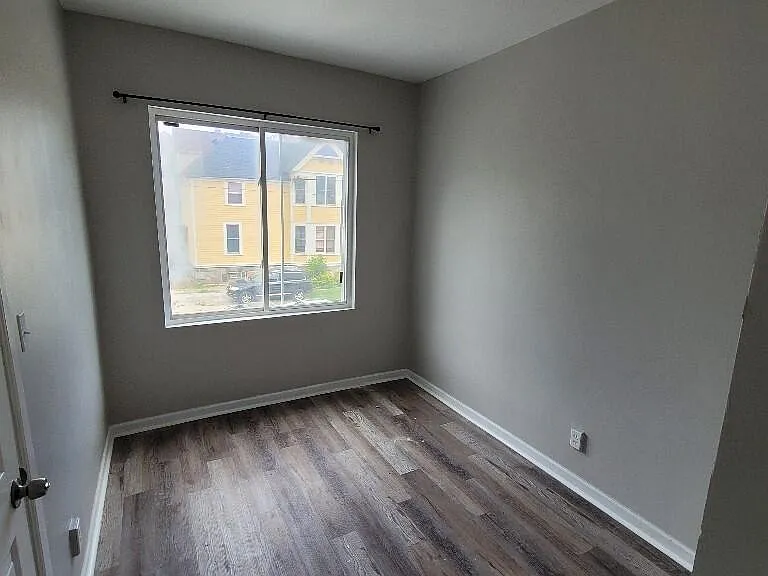 312 Perrin St — Photo 3