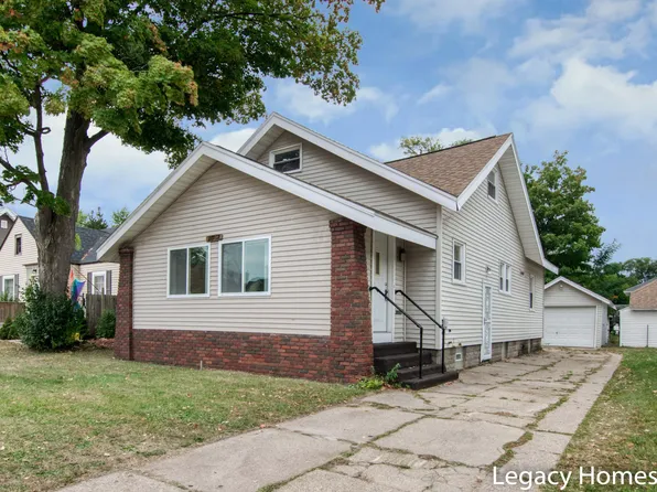 1037 Burton St SE, Grand Rapids, MI 49507
