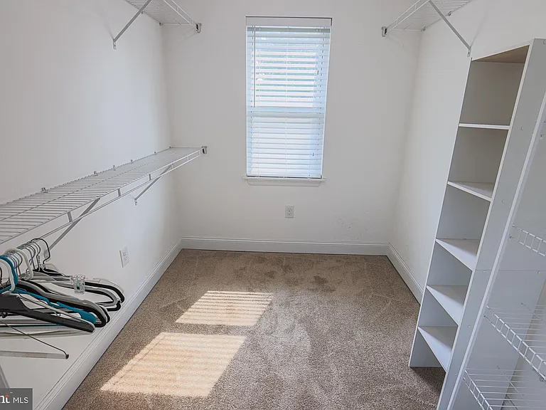 215 Clarendon Ave — Photo 42