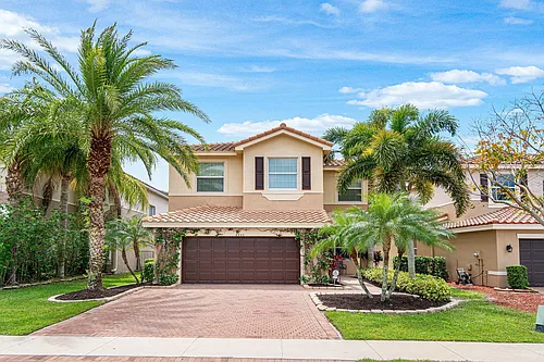 8300 Calabria Lakes Dr Photo 1