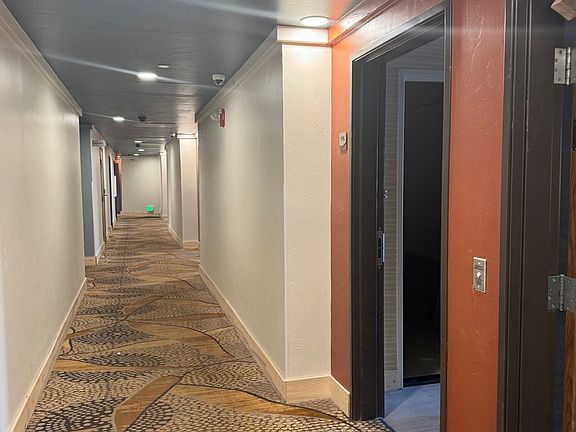 5th image of 3200 S Lincoln Ave #331