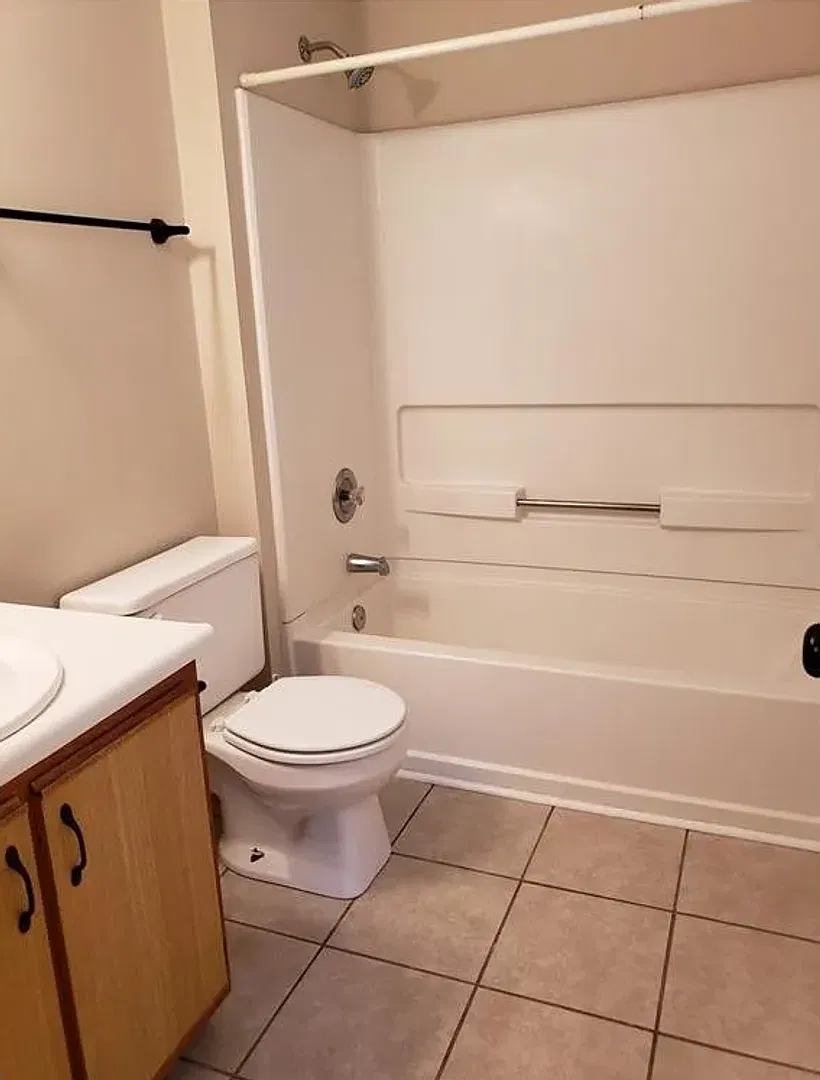 Ellison Street Duplex — Photo 3