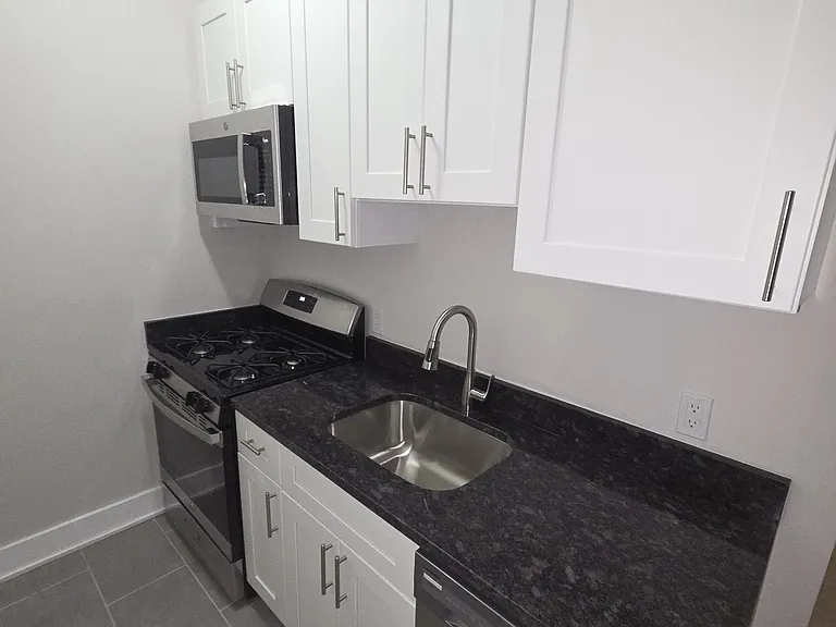 1865 Kennedy Blvd #5 — Photo 1