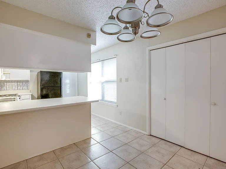 4817 Fletcher Ave — Photo 16