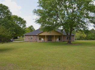 983 Orr Rd, Smithdale, MS 39664