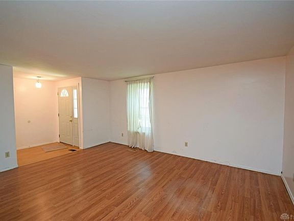 5th image of 5689 Troy Villa Blvd