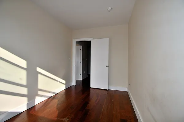 Rented by Voro, LLC | media 13