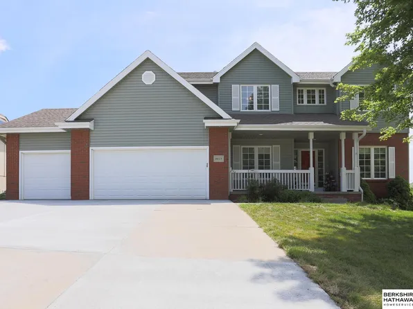 8615 S 97th St, La Vista, NE 68128
