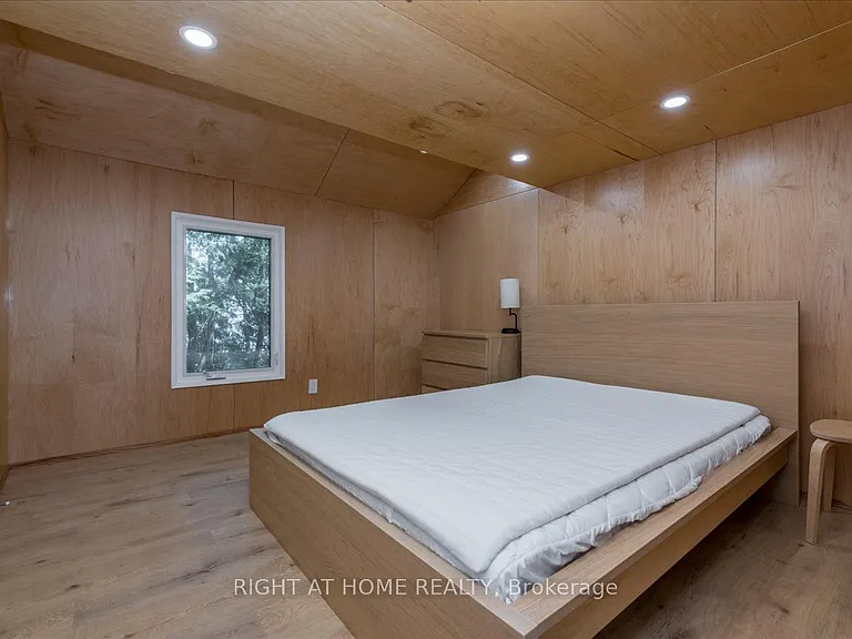 405 Limerick St — Photo 21