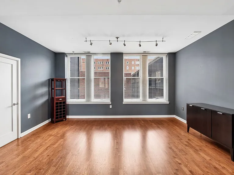 145 N High St #301 — Photo 14