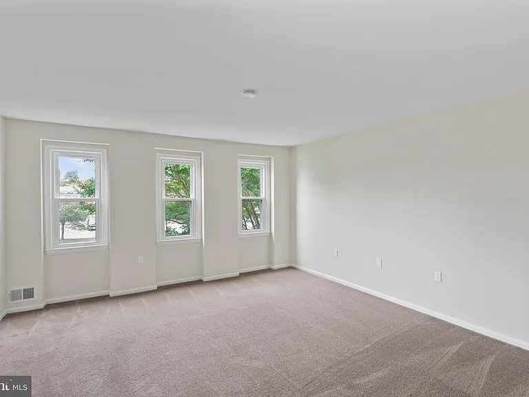 17004 Cashell Rd — Photo 33
