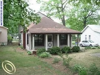 3909 Mapleleaf Rd photo 1
