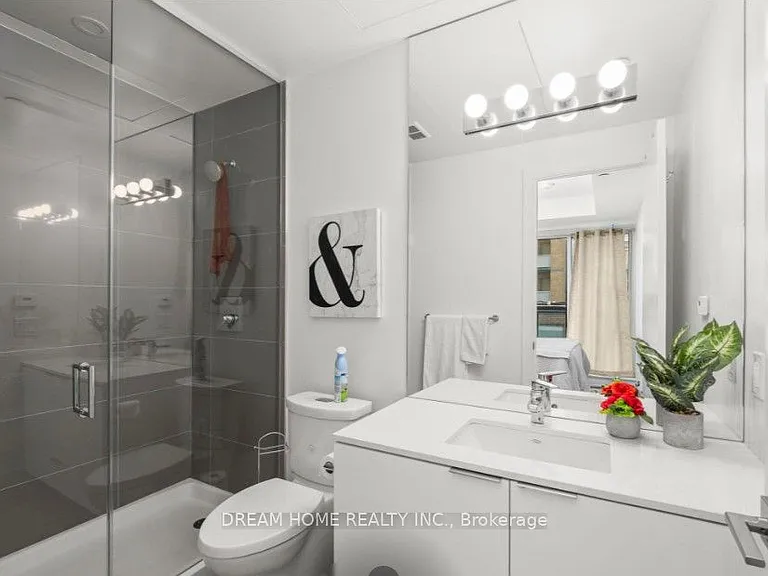609 Avenue Rd #306 — Photo 3