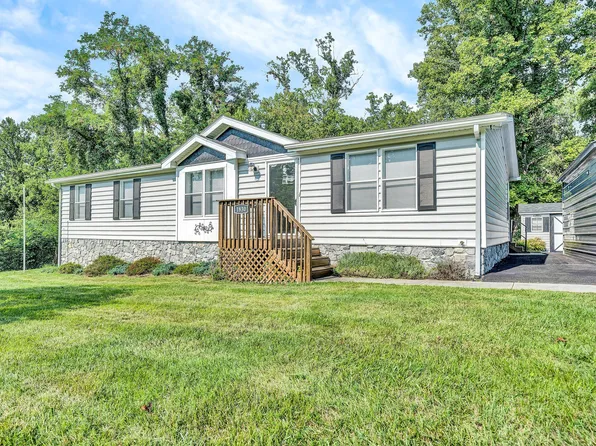 1830 Red Lane Ext, Salem, VA 24153