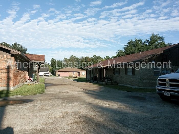 1st image of 3317 Omaha Ave