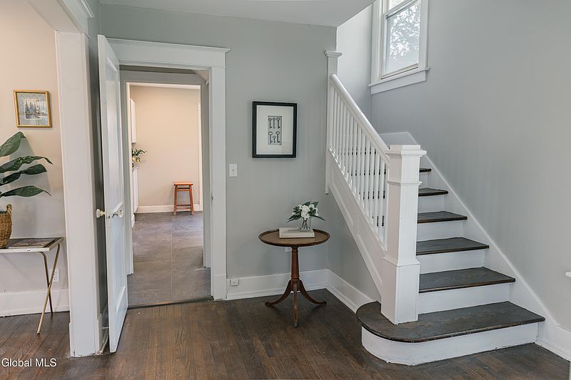 2nd image of 21 Bruen Court