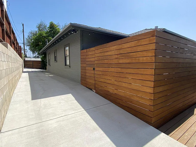 2260 Ewing St — Photo 28