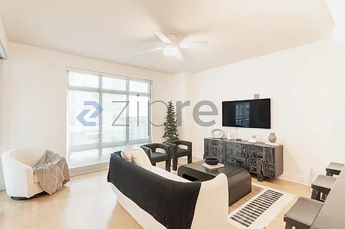 603 Davis St Photo 1