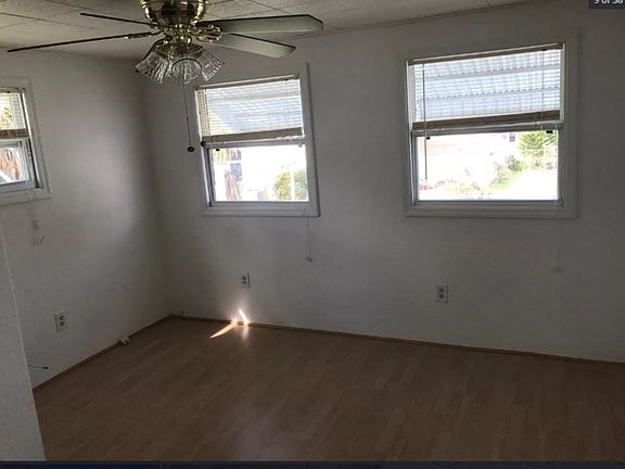 5th image of 8399 SE Eagle Ave #1