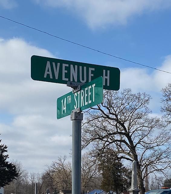 1st image of 1407 Avenue H