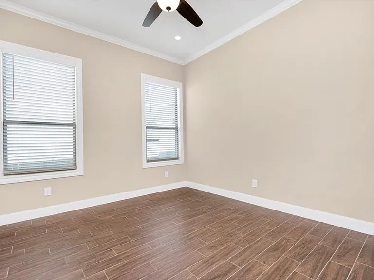 923 Doubletree Glen Dr — Photo 11