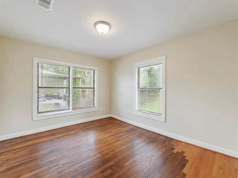 1601 Alabama St — Photo 11