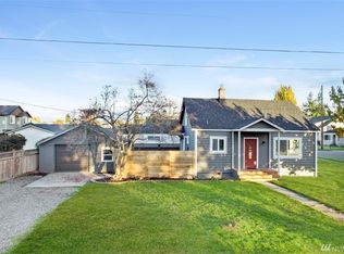 425 10th St SW, Puyallup, WA 98371