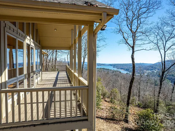 105 Boulder Knob Dr, Lake Toxaway, NC 28747