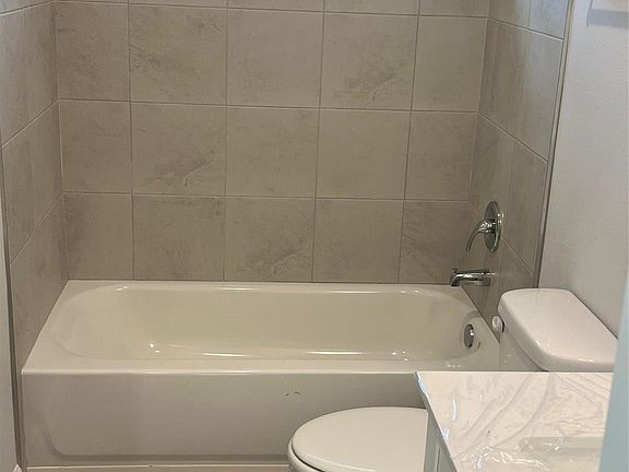 4th image of 9608 Jenny Park Pl