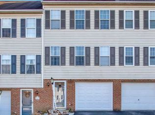 2854 Woodmont Dr, York, PA 17404