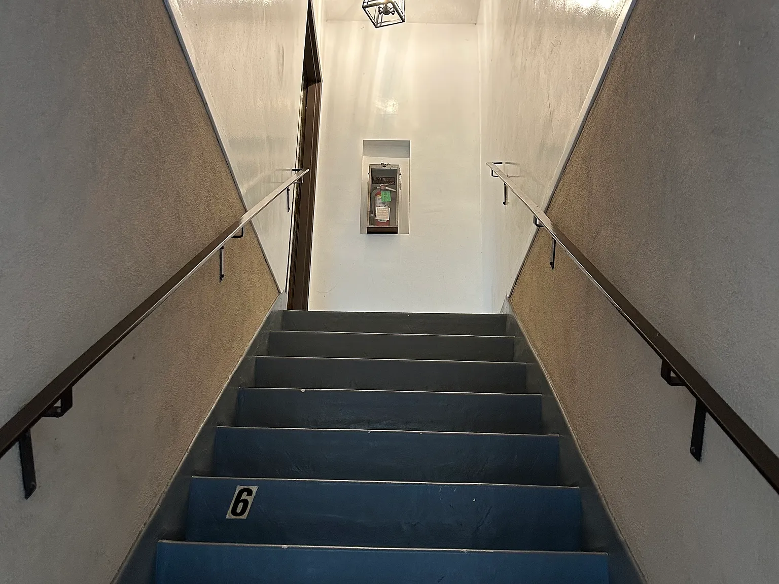 2 bed, 800 sqft, $2,750 — Photo 3