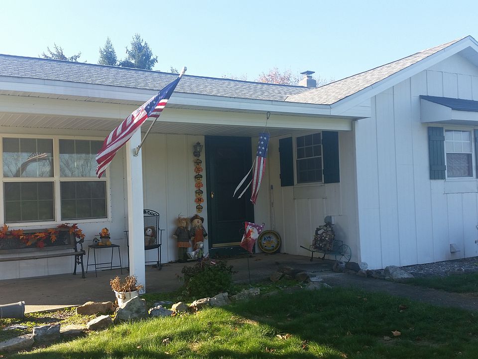 1st image of 1 White Birch Ln