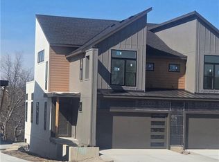 9303 Aminda St, Lenexa, KS 66227