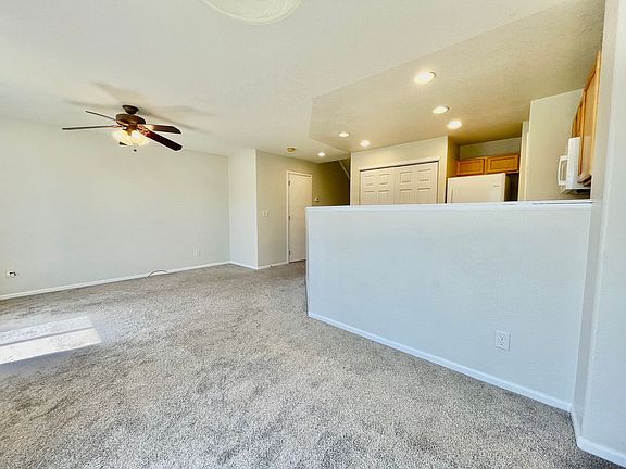 3rd image of 1584 Oak Creek Dr